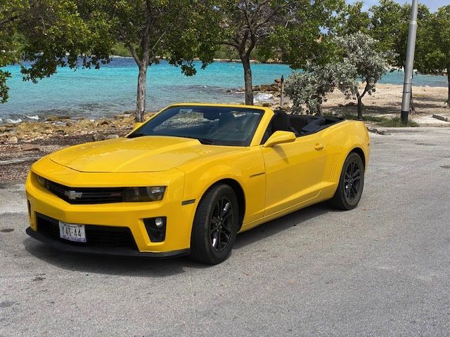 CHEVROLET CAMARO  LITER CONVERTIBLE CURACAO | CHEAP CONVERTIBLE RENT  CURACAO